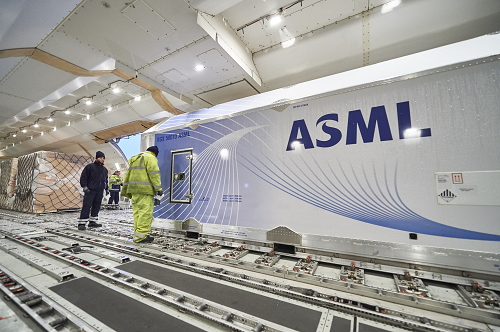 ASML iets minder kansrijk, maar blijft op kop; wanneer kopen?
